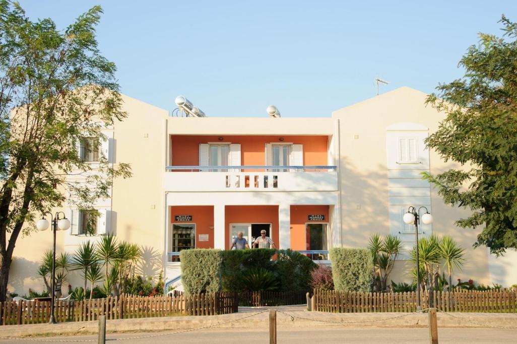 Aithrio Hotel Niforeika Exterior photo